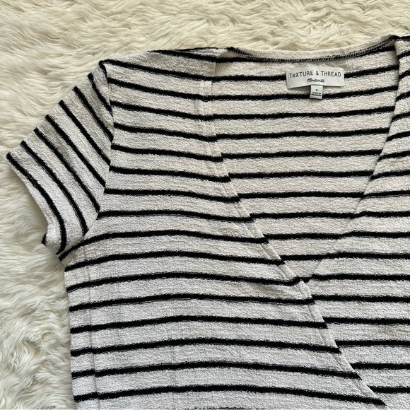 Madewell Texture & Thread Short-Sleeve Wrap Top in Stripe Black White S - Picture 6 of 12